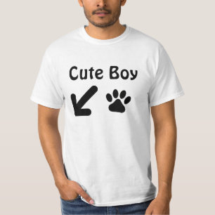 Camina por la camiseta del perro