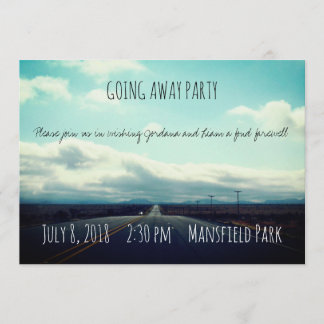 Camino abierto que va lejos invitación del fiesta