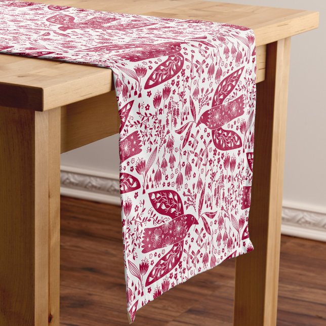 Camino De Mesa Corto Bird Art Red (Red and white folk art peace dove festive table runner)