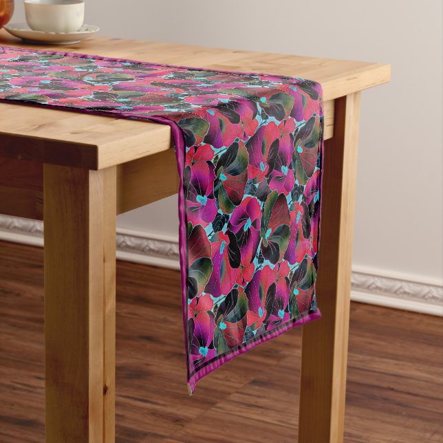 Camino De Mesa Corto Bright pink floral  medium table runner (In Situ)