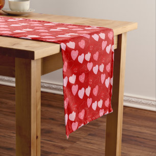 Camino De Mesa Corto Candy Heart Cascade