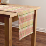 Camino De Mesa Corto Ejecutor de tabla de rebanado rosado de primavera<br><div class="desc">El corredor de mesa perfecto para su paisaje de primavera o Semana Santa. Los tonos rosa pastel y los amarillos con un toque de verde primavera crean un marco alegre y estimulante para que los clientes puedan cenar... ¡casi tanto como la cena! Esto es parte de la colección Happy Easter...</div>