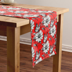 Camino De Mesa Corto Estilo Rojo De Moda De Mariposa En Patrón De Flor