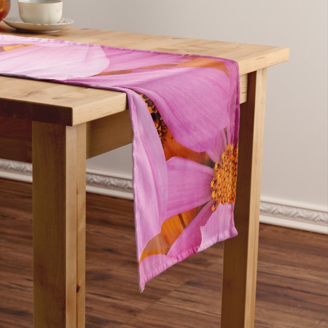 Camino De Mesa Corto Flores rosadas (In Situ)