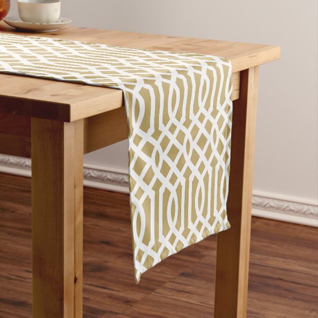 Camino De Mesa Corto Gold Trellis (In Situ)