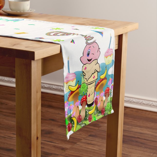 Camino De Mesa Corto Happy Birthday Twin Cupcake Table Runner (In Situ)