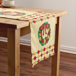 Camino De Mesa Corto Holiday Wreath Knit