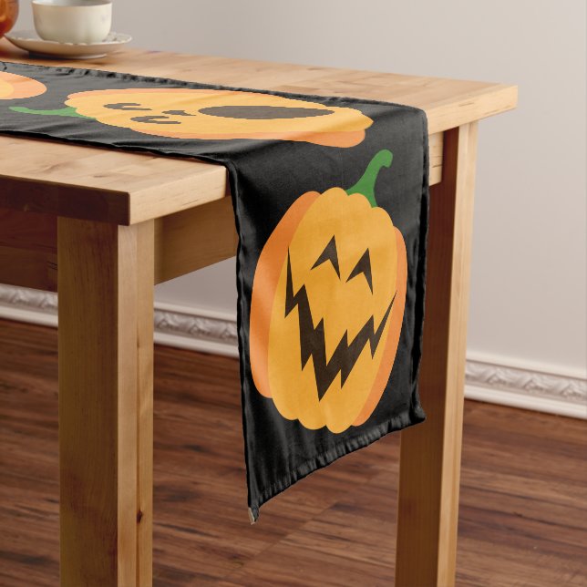 Camino De Mesa Corto Jack o' lantern Halloween Table Runner (In Situ)