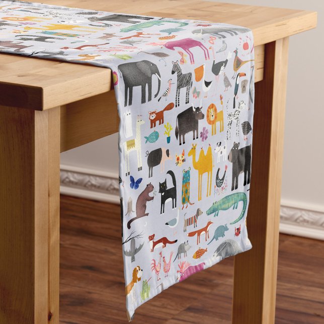 Camino De Mesa Corto Menagerie animal (Fun animal menagerie with wild, safari, zoo and pet animals and birds pattern table runner)