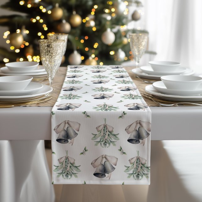Camino De Mesa Corto Mistletoe Campanas de Plata Navidad  (Silver Bells and Mistletoe Table Runner)