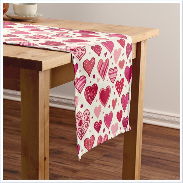 Camino De Mesa Corto Modern Red & Pink Hearts Pattern (Subido por el creador)