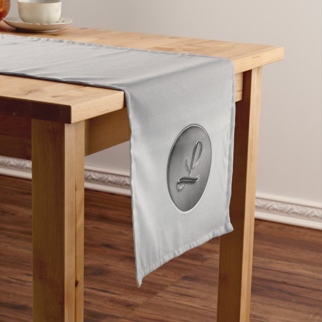 Camino De Mesa Corto Monograma "Letra L" (In Situ)