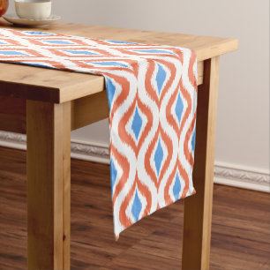 Camino De Mesa Corto Naranja Azul Azure Blanco Patrón de Arte Ikat Ogee