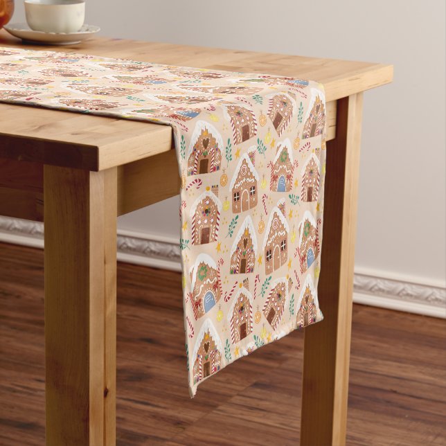 Camino De Mesa Corto Navidades Gingerbread House Table Runner (In Situ)