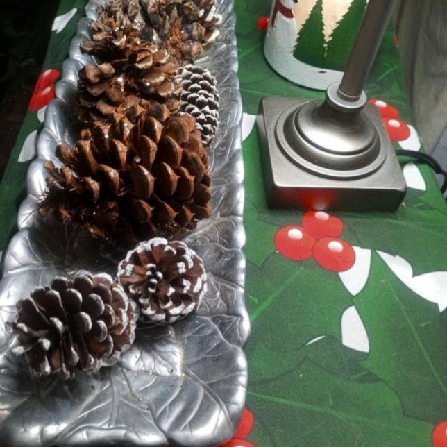 Camino De Mesa Corto Navidades Holly y Berries rojas sobre blanco (Winter / Christmas Holly Leaf and berry pattern table runner )