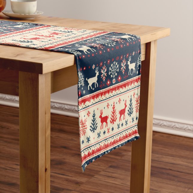 Camino De Mesa Corto Nordic Style Reindeer Christmas Tree Pattern (In Situ)