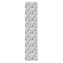 Camino De Mesa Corto Patrón de invierno de los tonos de pino y las aguj