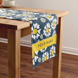 Camino De Mesa Corto Patrón de margarita, maricas blancas, tu nombre