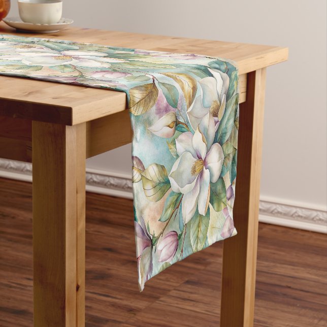 Camino De Mesa Corto Pattern Elegant Magnolia Flowers (In Situ)