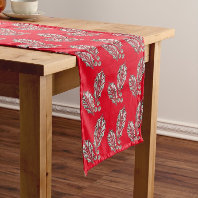 Camino De Mesa Corto Platinum Silver Holly Table Runner (In Situ)