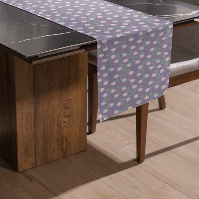 Camino De Mesa Corto Purple Floral Birthday (Subido por el creador)