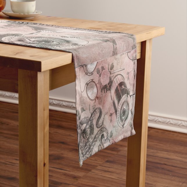 Camino De Mesa Corto Romantic Steampunk | Ephemera de época antigua (In Situ)