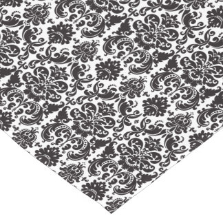Camino De Mesa Corto Vintage victoriana Damask Black and White Floral