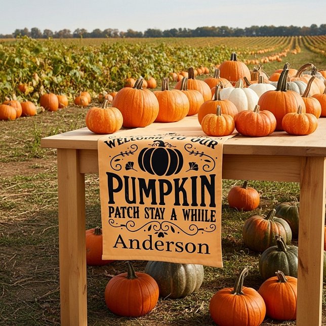 Camino De Mesa Largo Bienvenido a nuestro parche de calabaza personaliz (Subido por el creador)