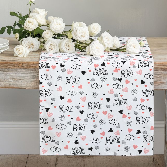 Camino De Mesa Largo Chic Love Lettering Pink Black Heart Table Runner (Chic Love Lettering Pink Black Heart Table Runner)