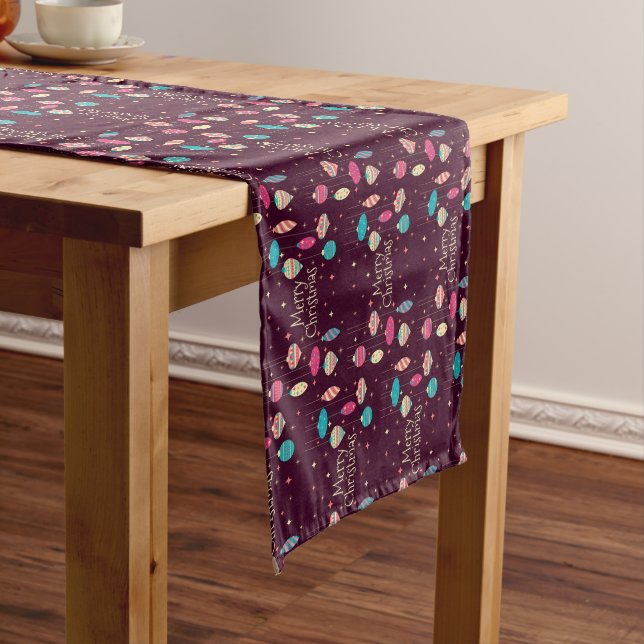 Camino De Mesa Largo Feliz Navidad (In Situ)