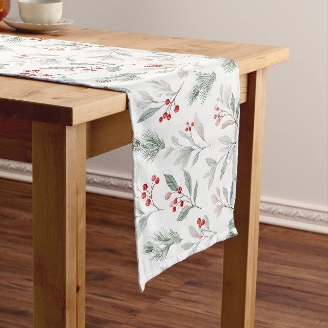Camino De Mesa Largo Holiday Berries & Pine Table Runner – Winter (In Situ)