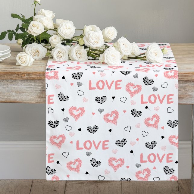 Camino De Mesa Largo Modern Love Text Sketch Heart Wedding Table Runner (Modern Love Text Sketch Heart Wedding Table Runner)