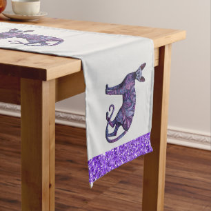Camino De Mesa Largo Púrple Paisley Sphynx Paisley