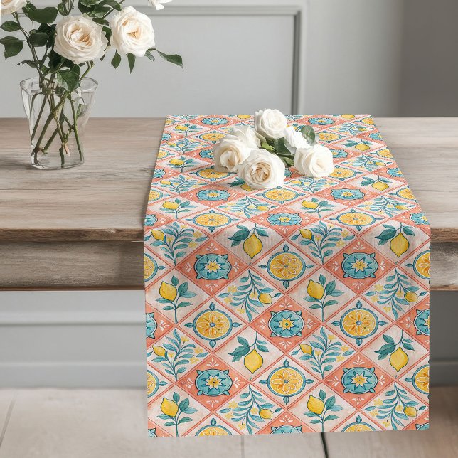 Camino De Mesa Largo Rústico patrón ornato de inspiración mediterránea  (Rustic Lemon Mediterranean-Inspired Ornate Pattern Long Table Runner)
