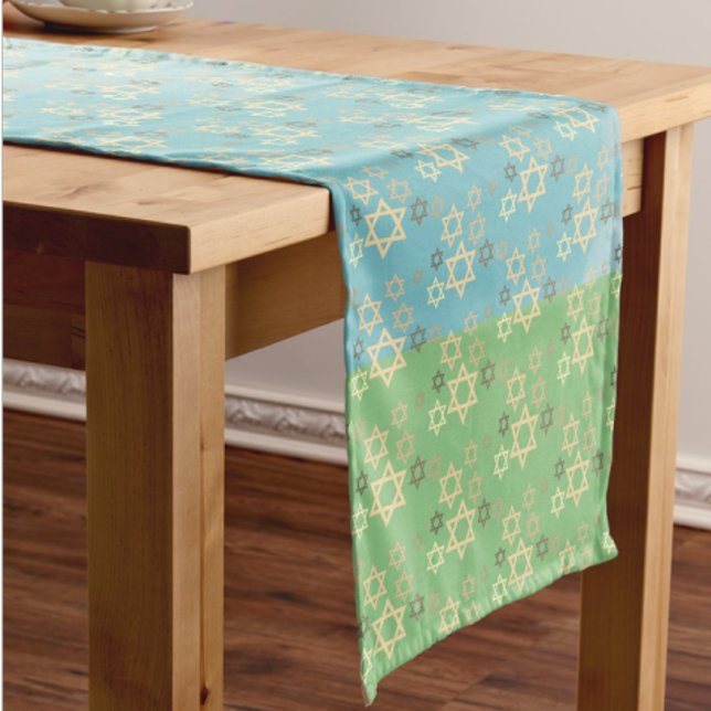 Camino De Mesa Largo Verde De Primavera De Pascua Y Azul Pálido (Beautiful Spring Green and Sky Blue table runner)