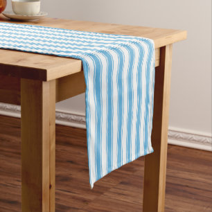 Camino De Mesa Mediano Azul caprichoso blanco rayado Preppy