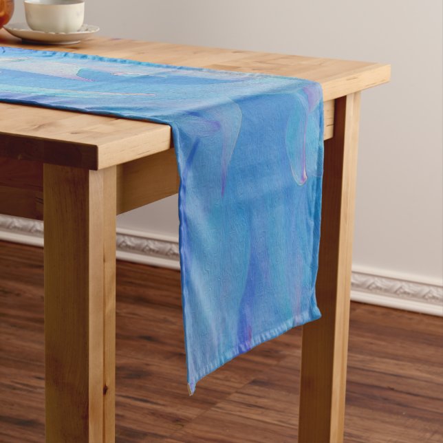 Camino De Mesa Mediano Flor de Dahlia decorativa azul elegante (In Situ)