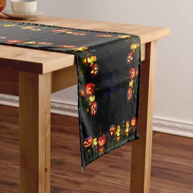 Camino De Mesa Mediano Jack O Lanterns Halloween Medium Table Runner (In Situ)