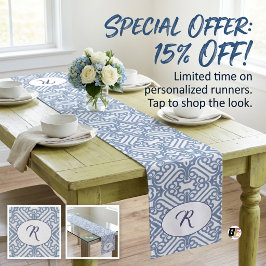 Camino De Mesa Mediano Personalizado Dusty Blue y Blanco Damask Elegante 