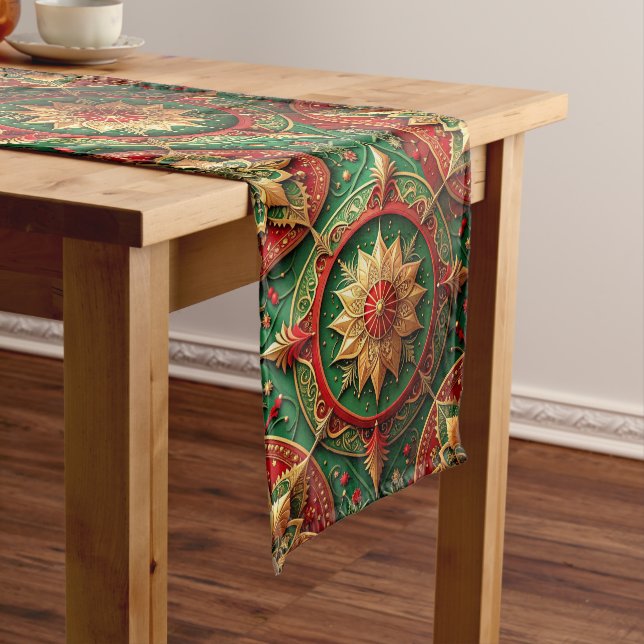 Camino De Mesa Mediano Red Green Decorative Holiday Table Runner (In Situ)
