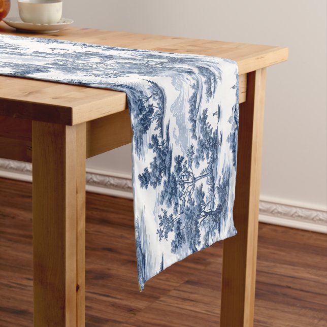 Camino De Mesa Mediano Toile de jouy, china azul, porcelana, sauce azul (In Situ)