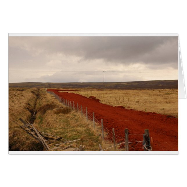 Camino de tierra roja en Islandia (Anverso (Horizontal))