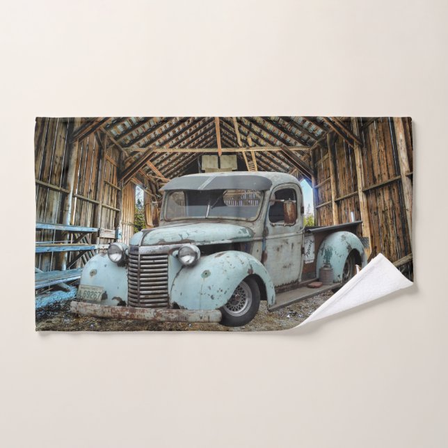 Camión azul vintage Rustic Barn (Toalla de mano)