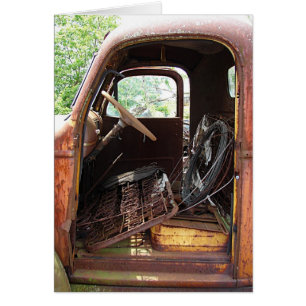 Camión lleno de basura y sin puerta