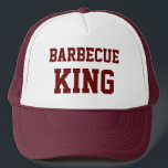 Camionero Gorra de Barbecue King Funny<br><div class="desc">El sombrero de camionero divertido de Barbecue King. Haga clic en el Personalizar para cambiar el tamaño del tipo de letra, el estilo y el color. Si tiene alguna pregunta o petición, por favor contáctame. Esta imagen puede estar disponible en muchos productos de mi galería. Por favor visite Smilin' Eyes...</div>