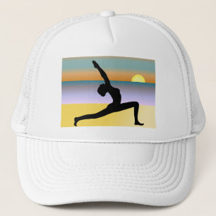Camionero Gorra de silueta de yoga en la playa