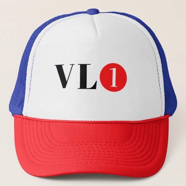 Camionero gorra esencial de vlone (v l uno). (Anverso)