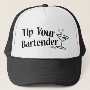 Camionero Incline su gorra de Martini del camarero