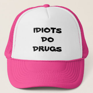 CAMIONERO LOS IDIOTAS HACEN EL GORRA DE LAS DROGAS