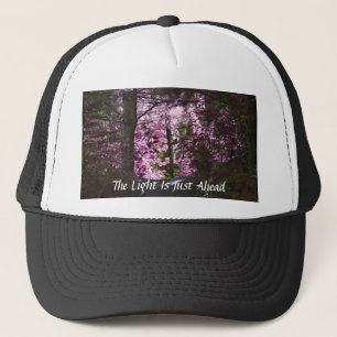 Camionero Luz a continuación en el gorra inspirador de la